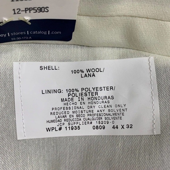 (T24) NWT Stafford brown mens pleated & cuffed dress pant, 44Wx32L, flaw noted - Picture 9 of 10